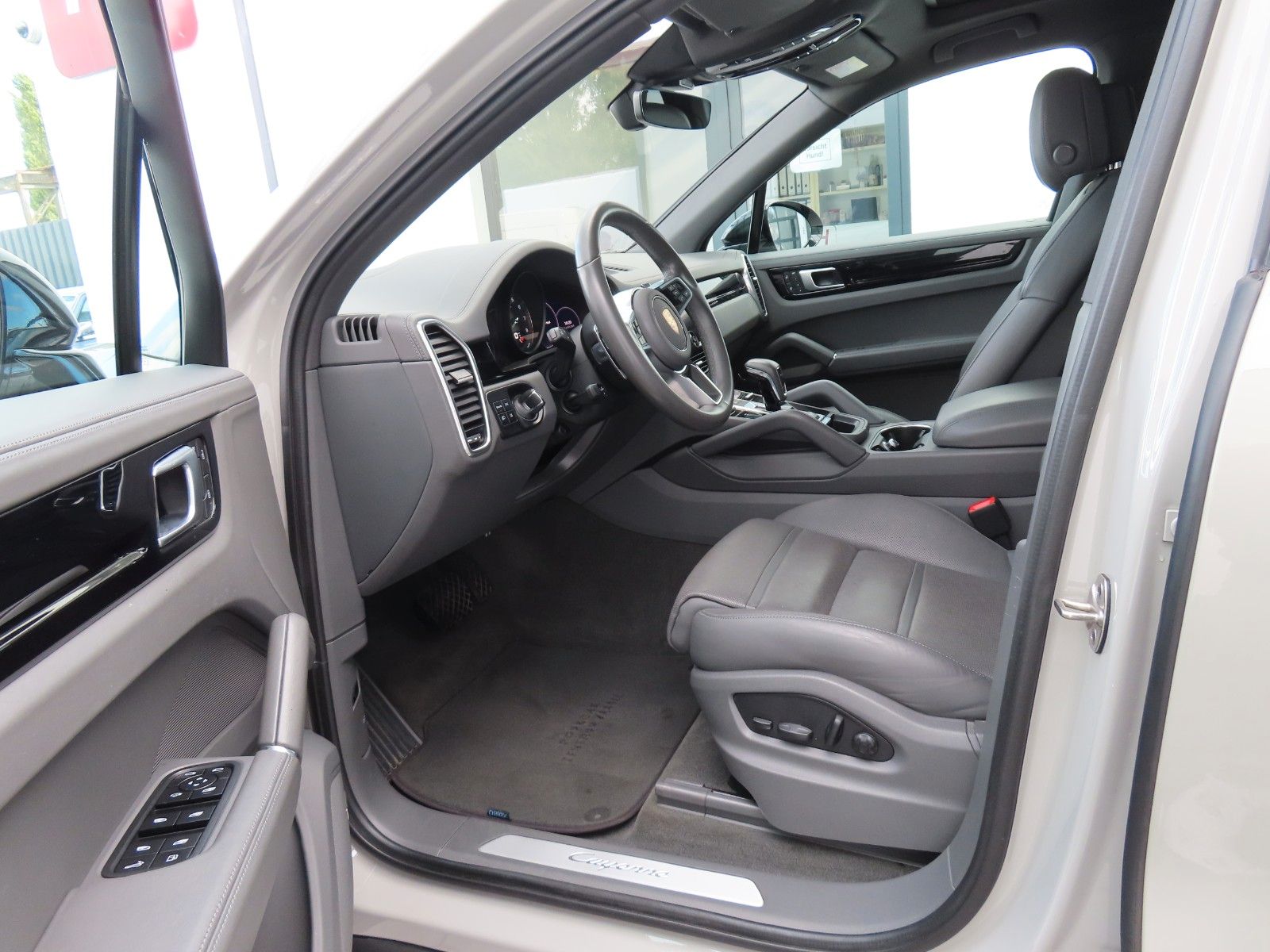 Porsche Cayenne 3.0 Hy. Allrad/Klima/HuD/Pan./Soft Close