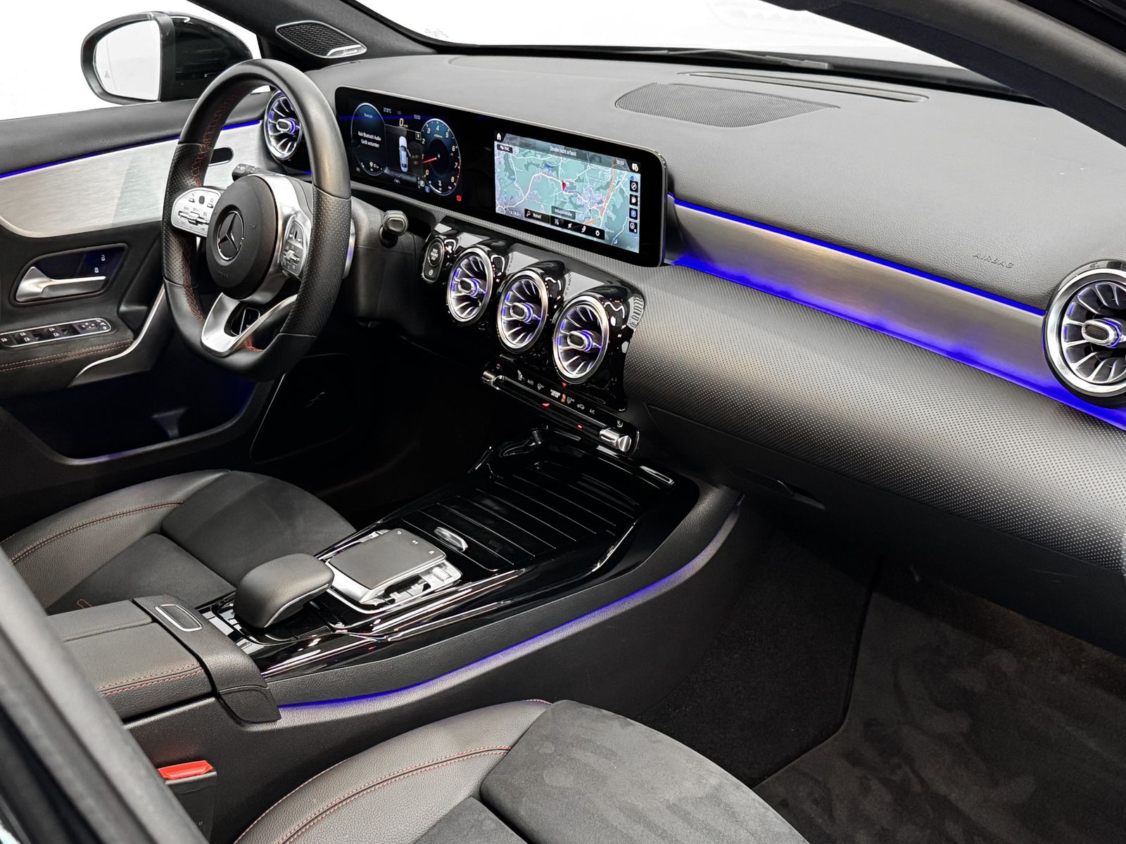 Mercedes-Benz A 35 AMG 4M - Samsaru's Car Outlet