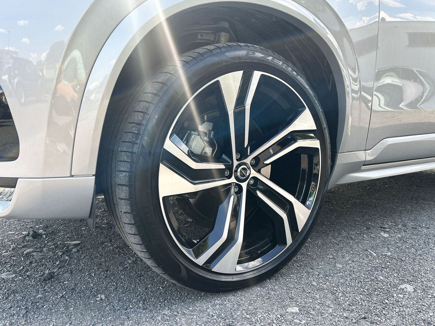 Volvo XC90 B5 Diesel AWD Plus - Samsaru's Car Outlet