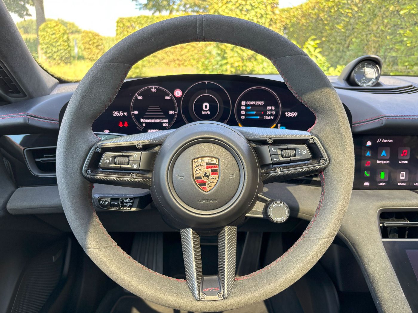 Porsche Taycan GTS | Panoramadach mit Sunshine Control |