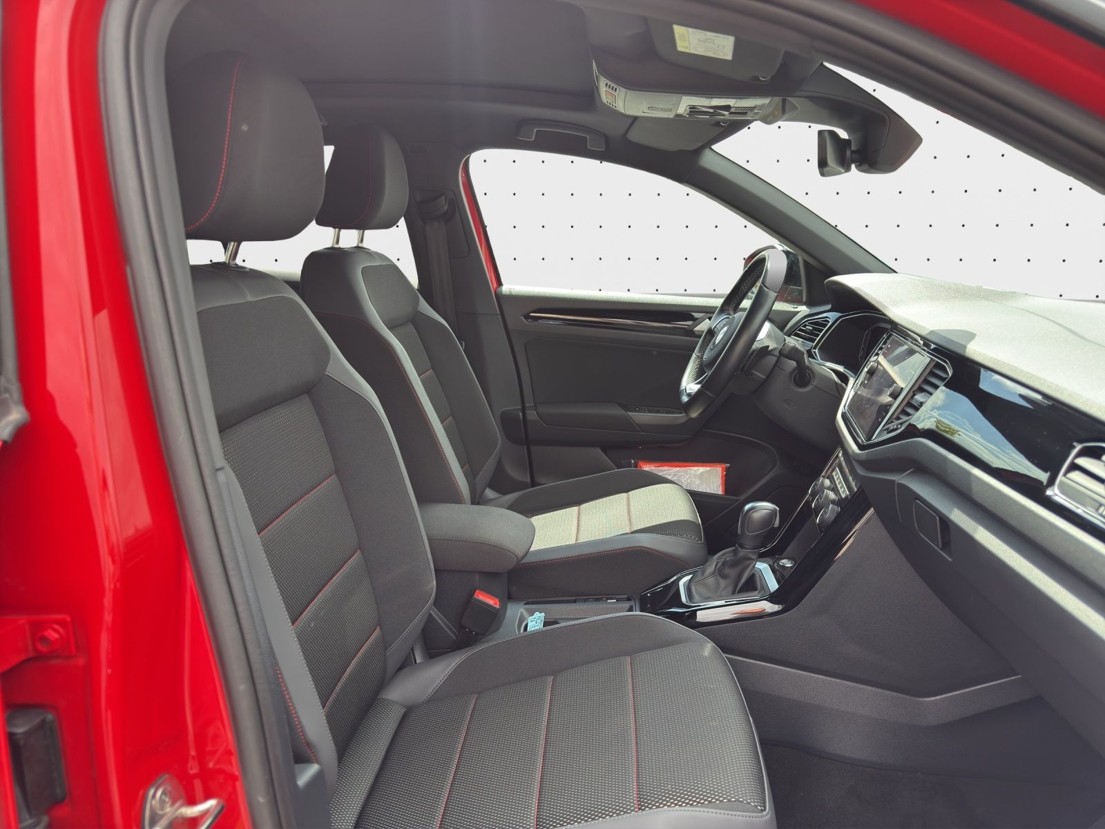Volkswagen T-ROC 1.5 TSI DSG Sport Black - Samsaru's Car Outlet