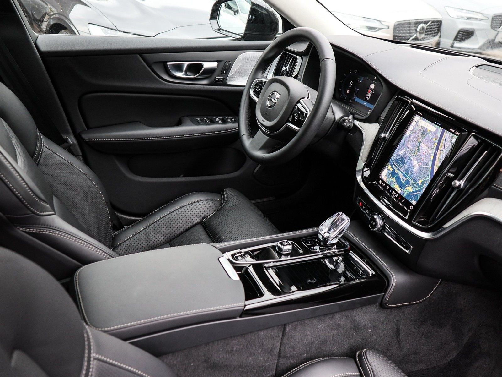 Volvo V60 T6 Recharge AWD Ultra Dark NP:82.540,-//AHK/