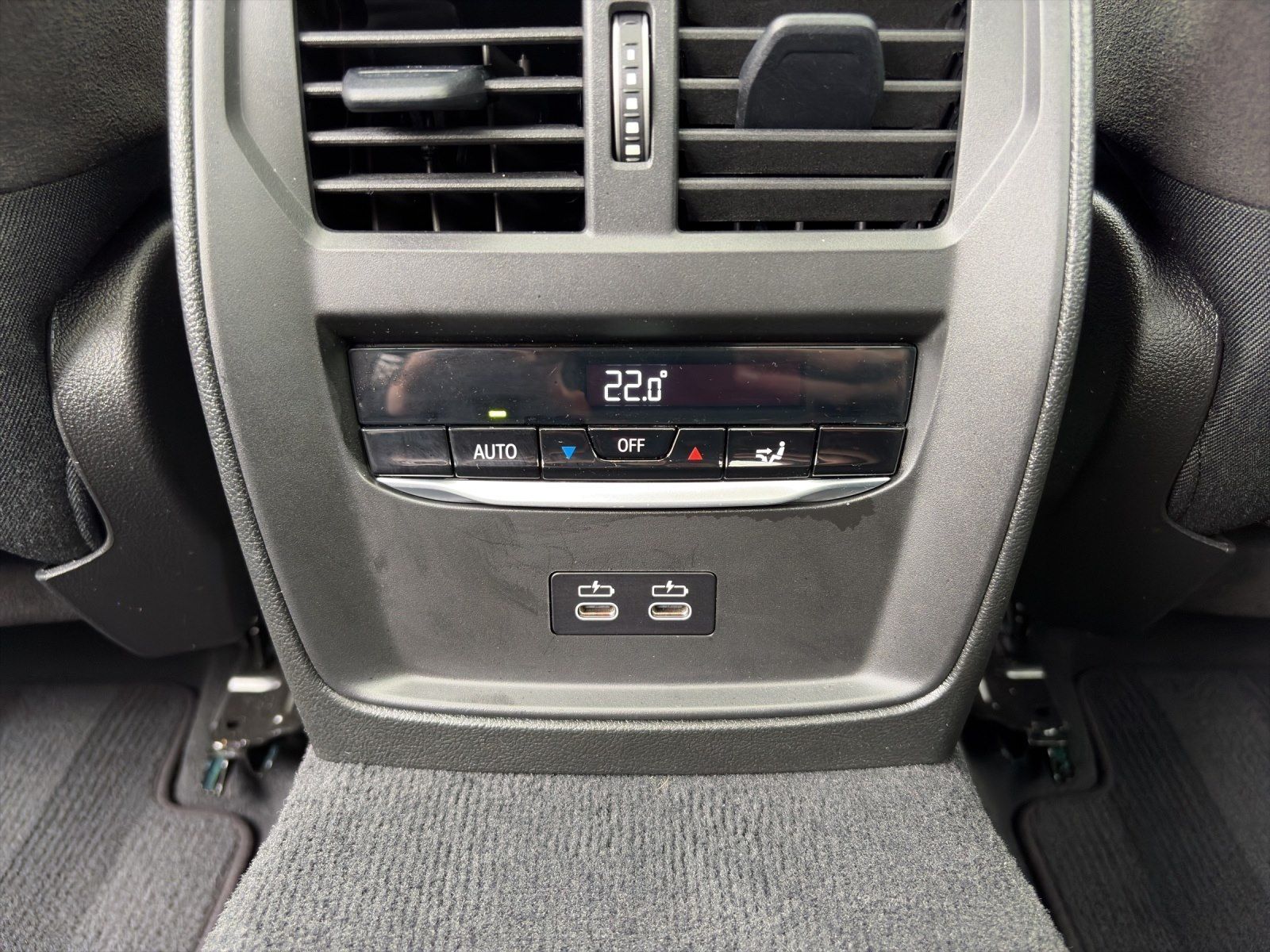 BMW 320i Limousine M-Sport Head-Up Glasdach DrivAss.