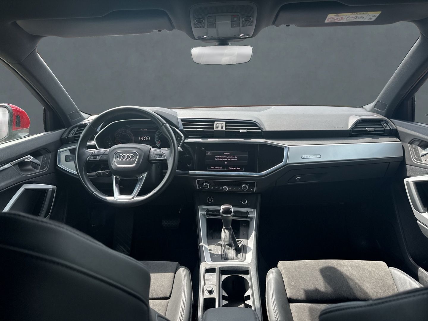 Audi Q3 40 TFSI quattro advanced - Samsaru's Car Outlet