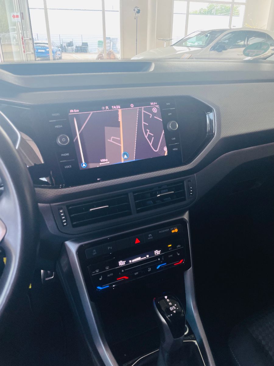 Volkswagen T-Cross Active - Samsaru's Car Outlet