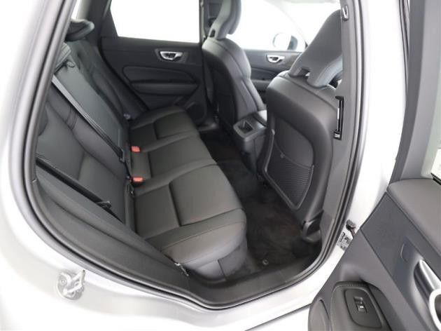 Volvo XC60 B4 Plus Dark*360*H&K*