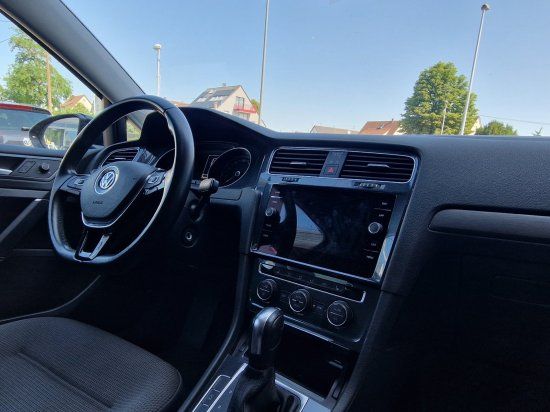 Volkswagen Golf VII Variant 2.0 TDI Comfortline DSG - Samsaru's Car Outlet