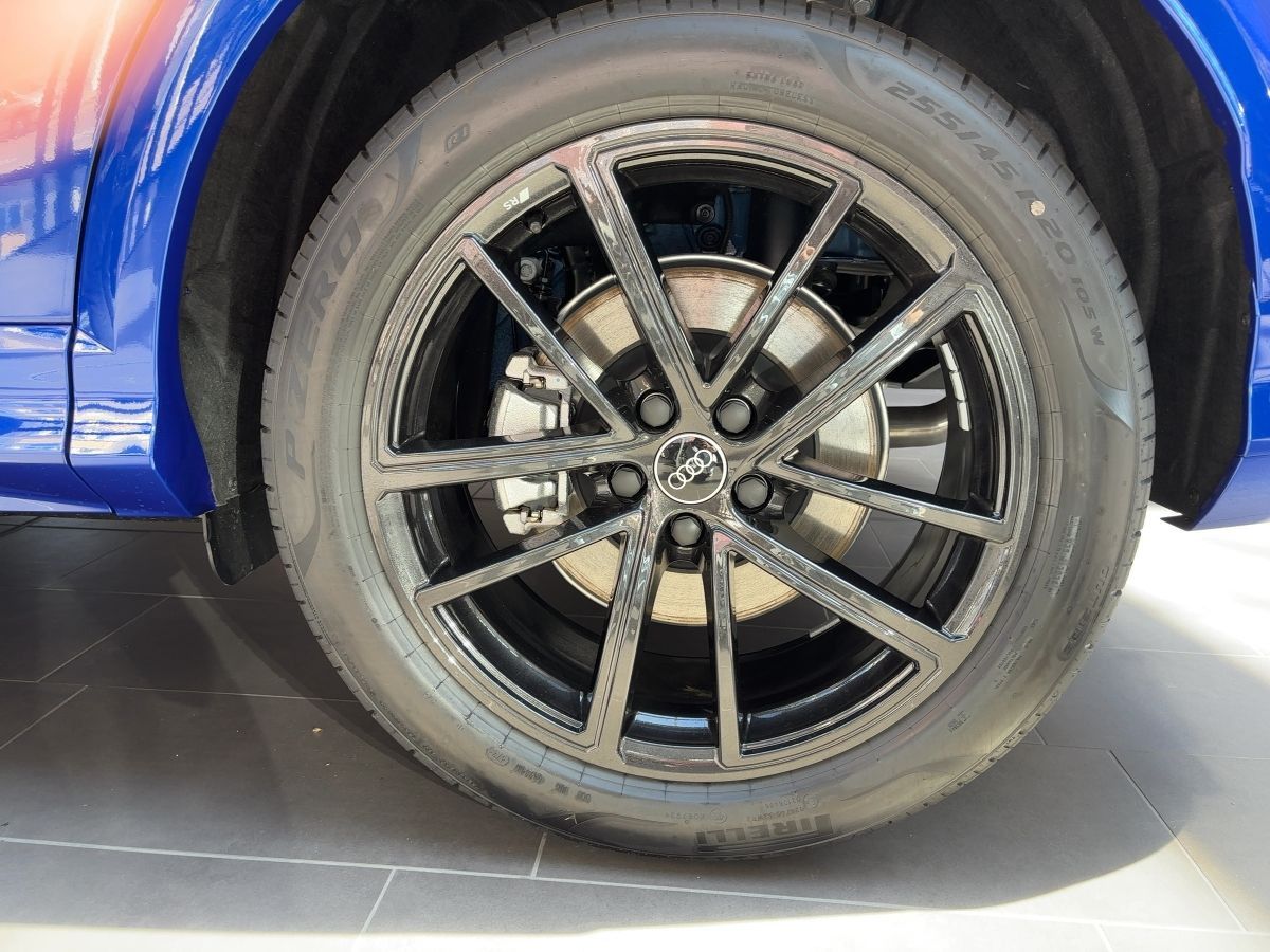 Audi Q5 TDI qu S-LINE BLACK 20 AHK NAVI PANO TECH+