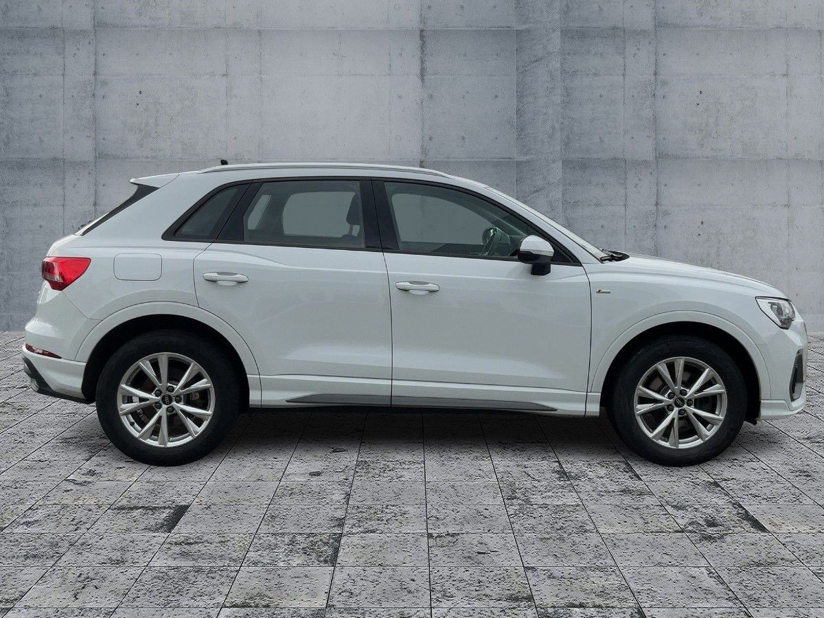 Audi Q3 40 TFSI QU S-TR S-LINE - Samsaru's Car Outlet
