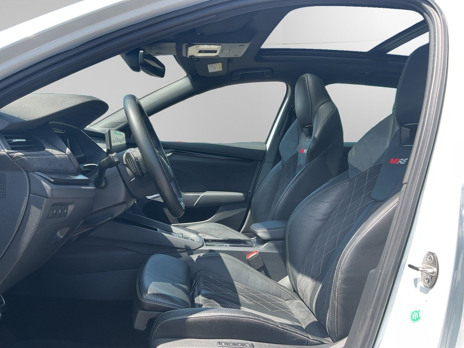 Skoda Octavia Combi RS 2.0 TSI DSG First Edition - Samsaru's Car Outlet