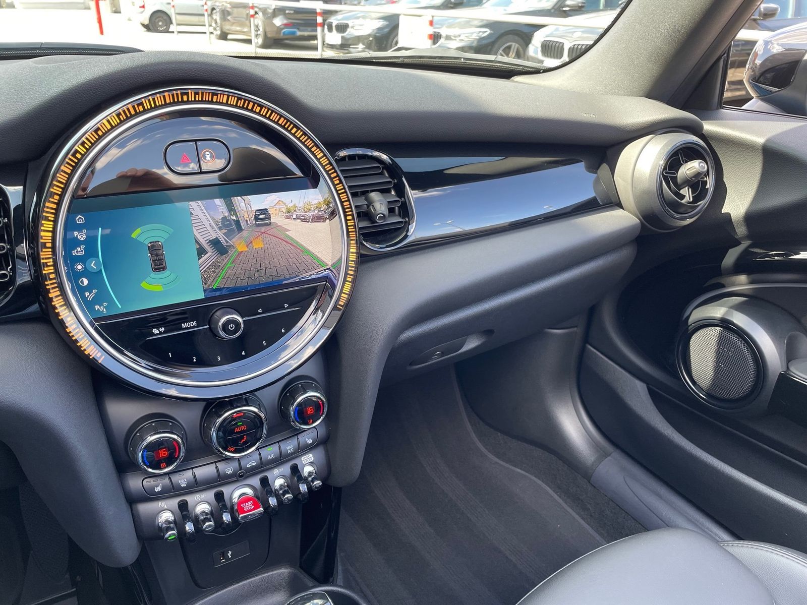 MINI Cooper - Samsaru's Car Outlet