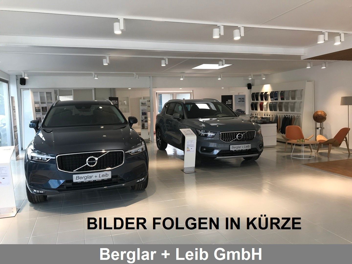 Volvo XC60 B5 Benzin AWD Dark Aut/HeadUp/AHK/LUFTF/21"