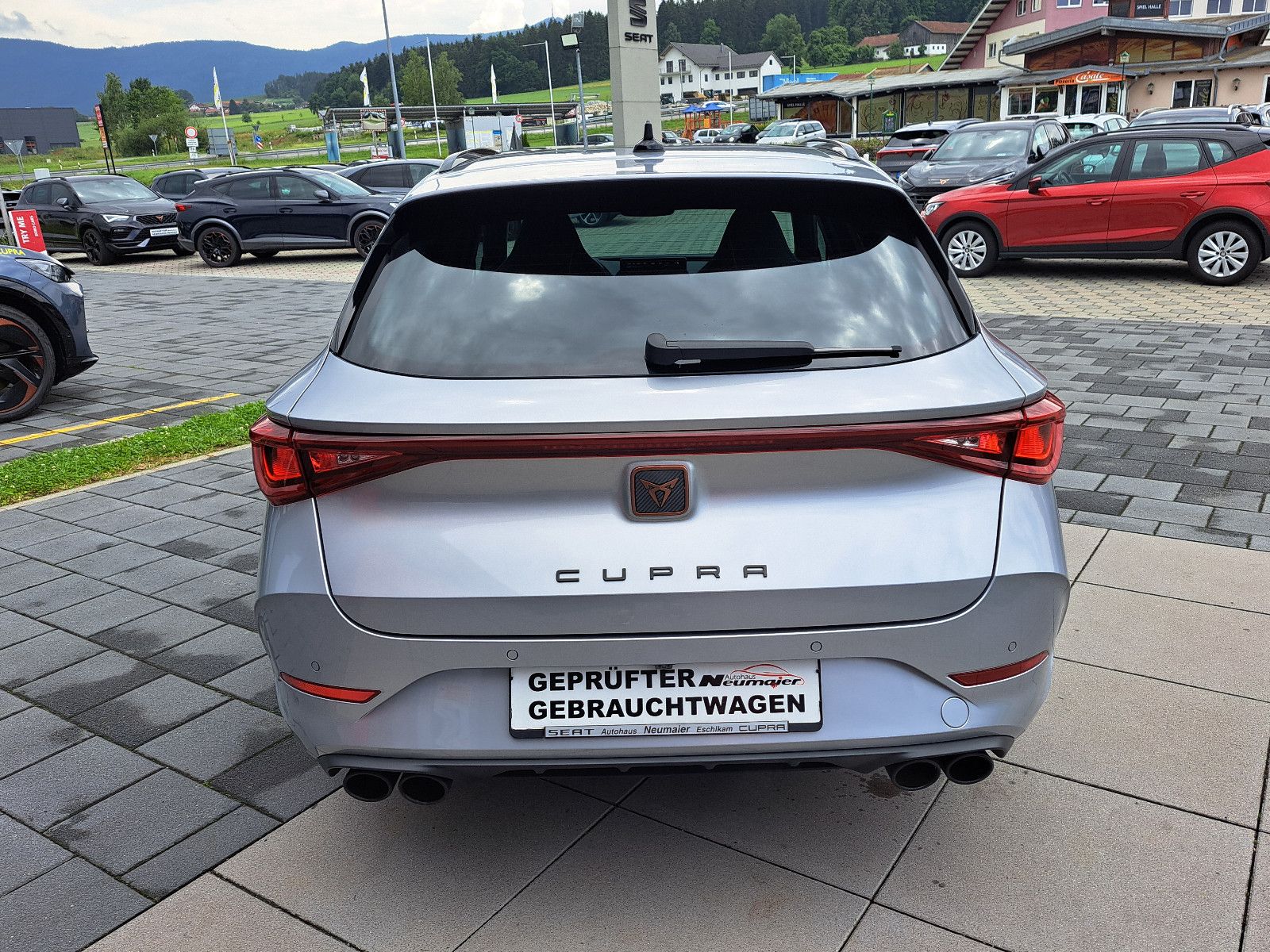 Cupra Leon SP VZ 2.0 TSI 310 PS DSG 4x4 - Samsaru's Car Outlet