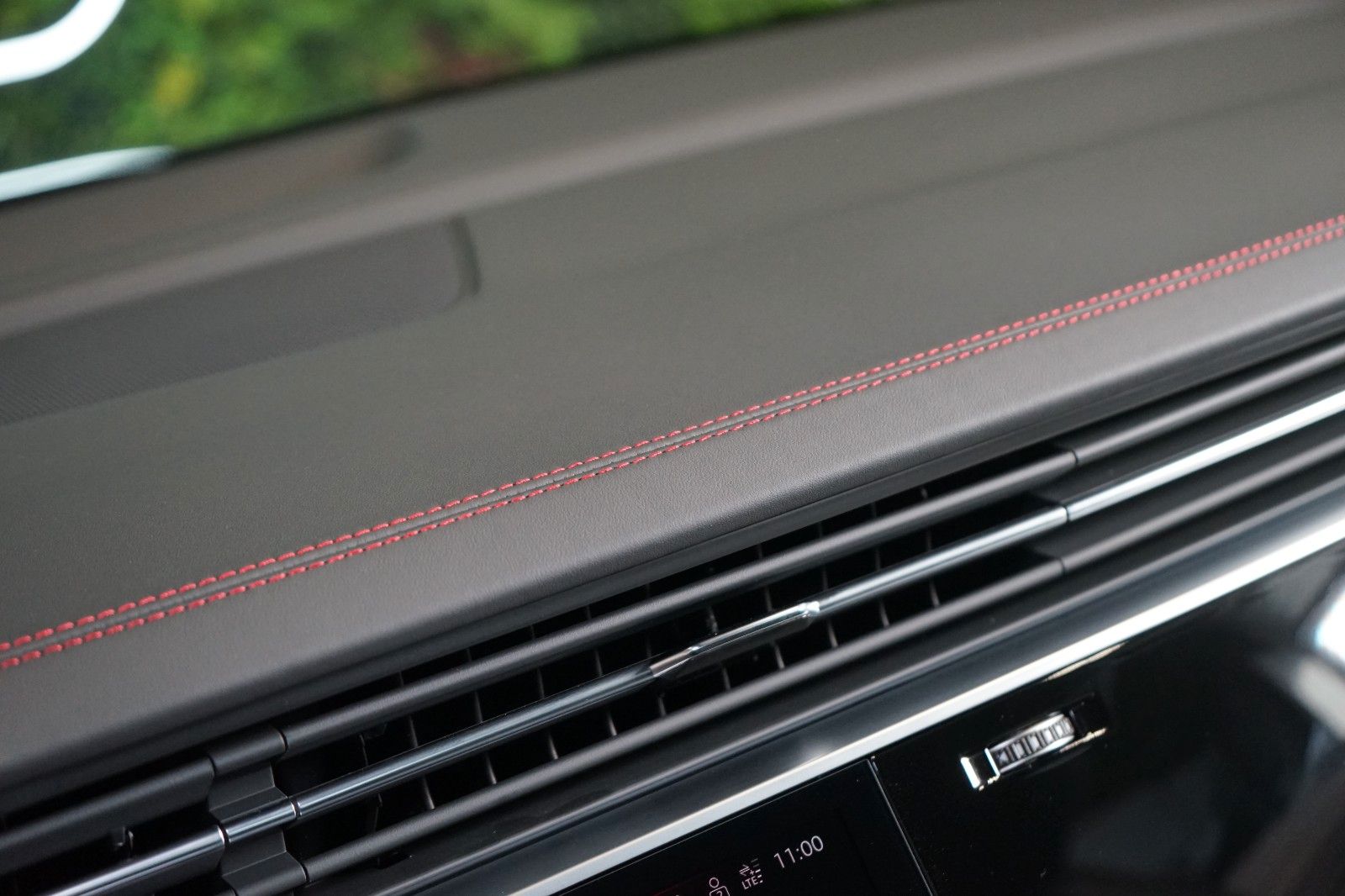 Audi Q8 50 TDI S-LINE - Samsaru's Car Outlet