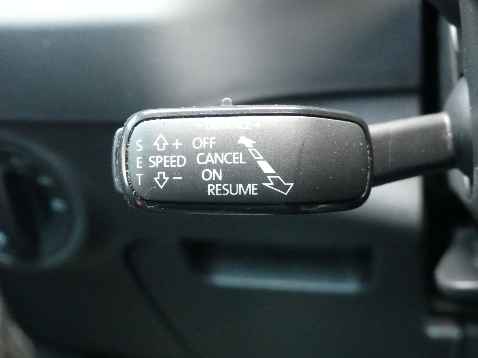 Skoda Karoq Sportline 4x4, Canton, LED, AHK, RF Kamera
