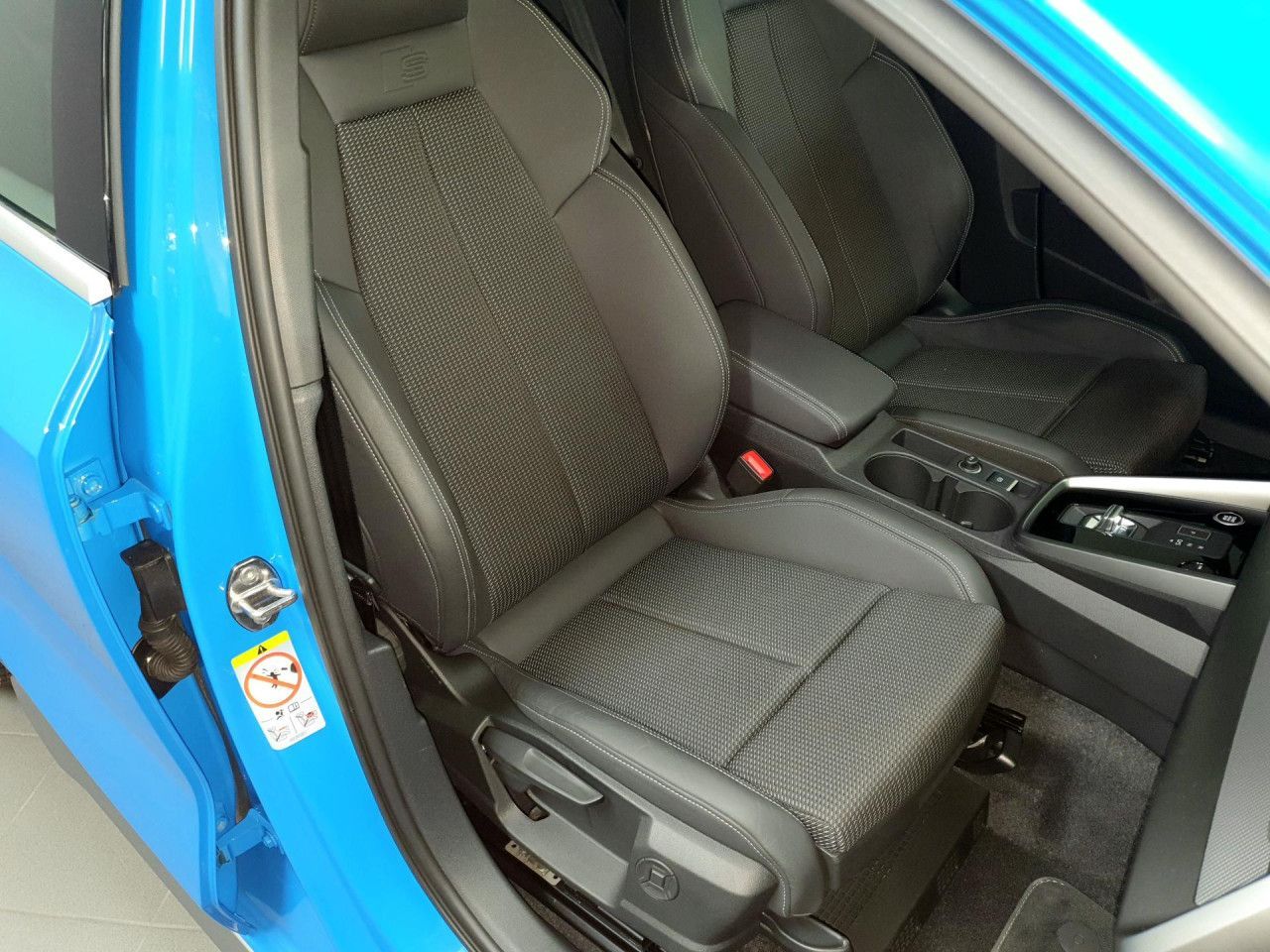 Audi A3 Sportback 40TFSIe S tronic S line - Samsaru's Car Outlet