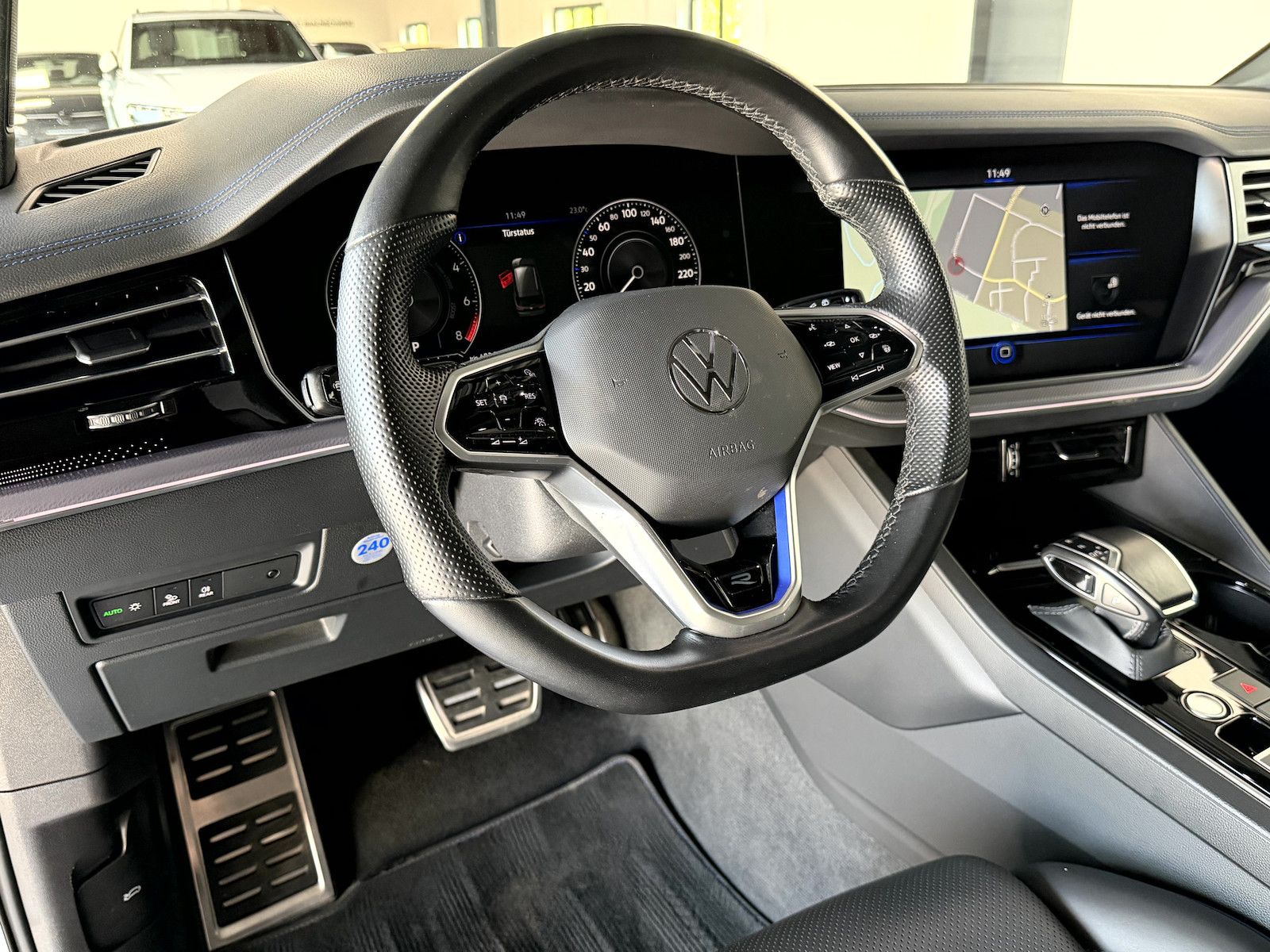Volkswagen Touareg R 3.0TSI*BlackStyle*Pano*AHK*HUD*IQ*