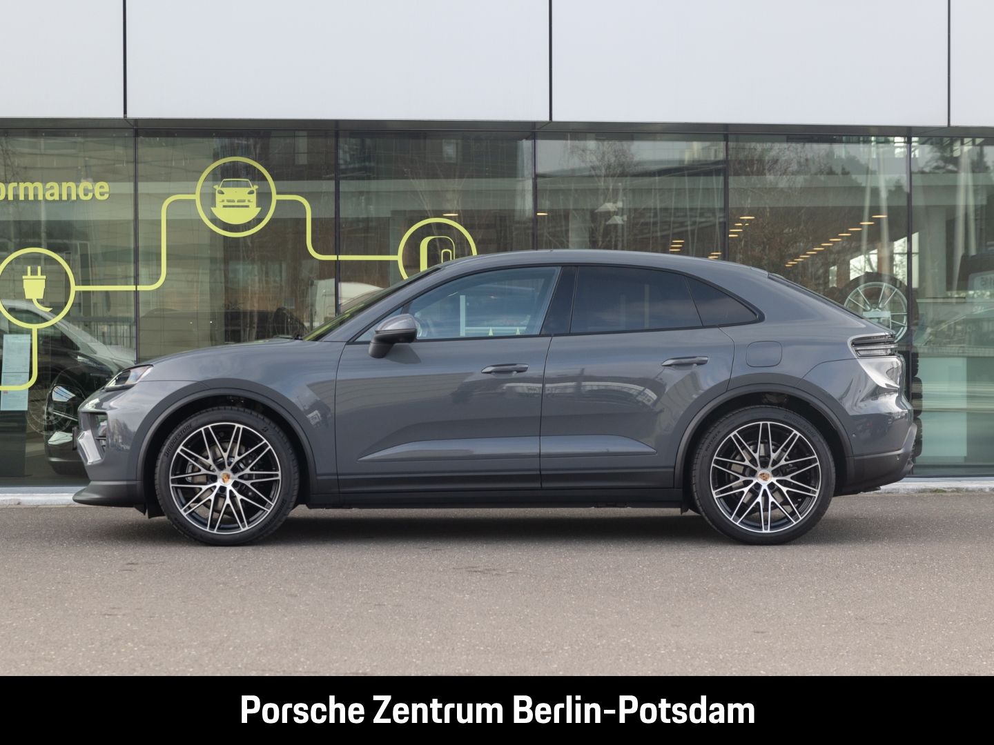 Porsche Macan 4S Burmester Panoramadach Luftfederung