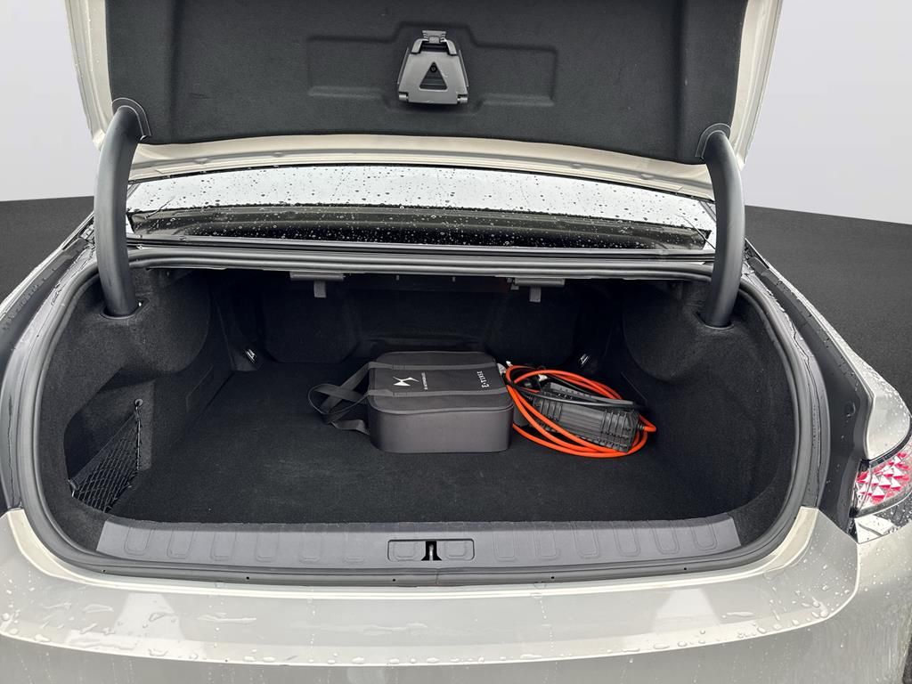 DS Automobiles DS9 E-Tense 225 Rivoli +