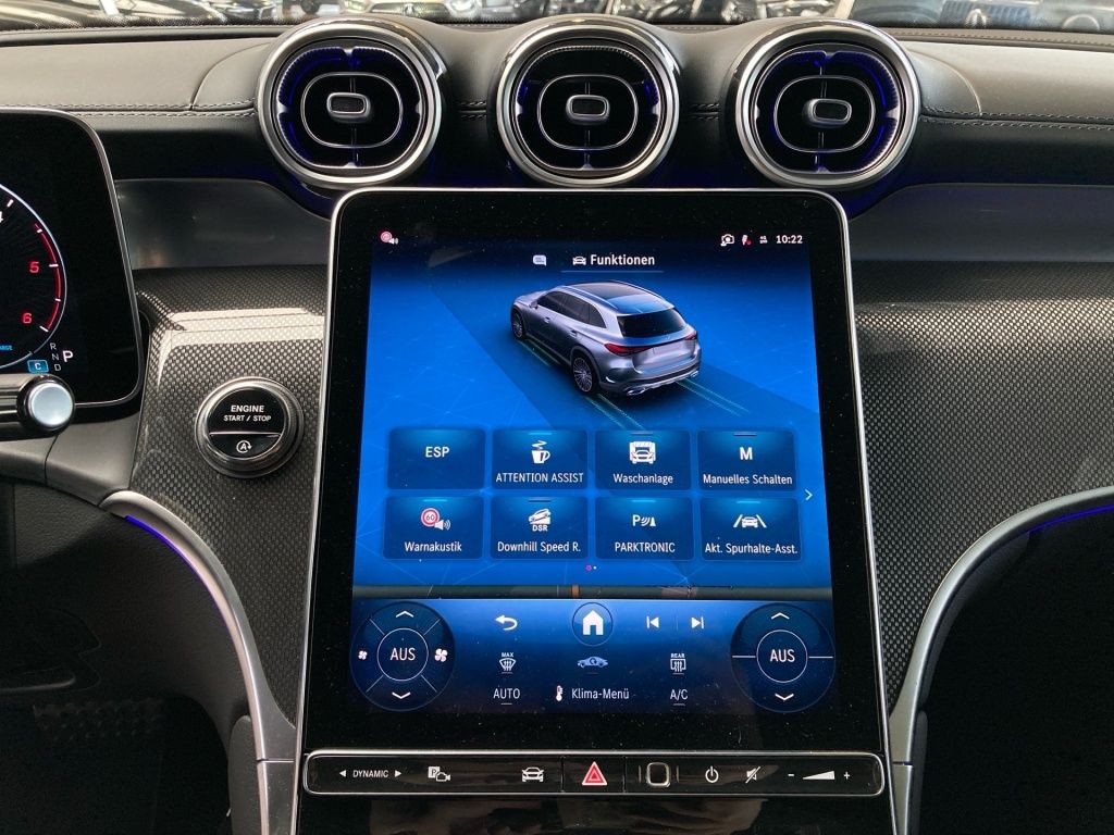Mercedes-Benz GLC 220 d 4M AMG+Pano+AHK+Memory+Distronic+CarPl