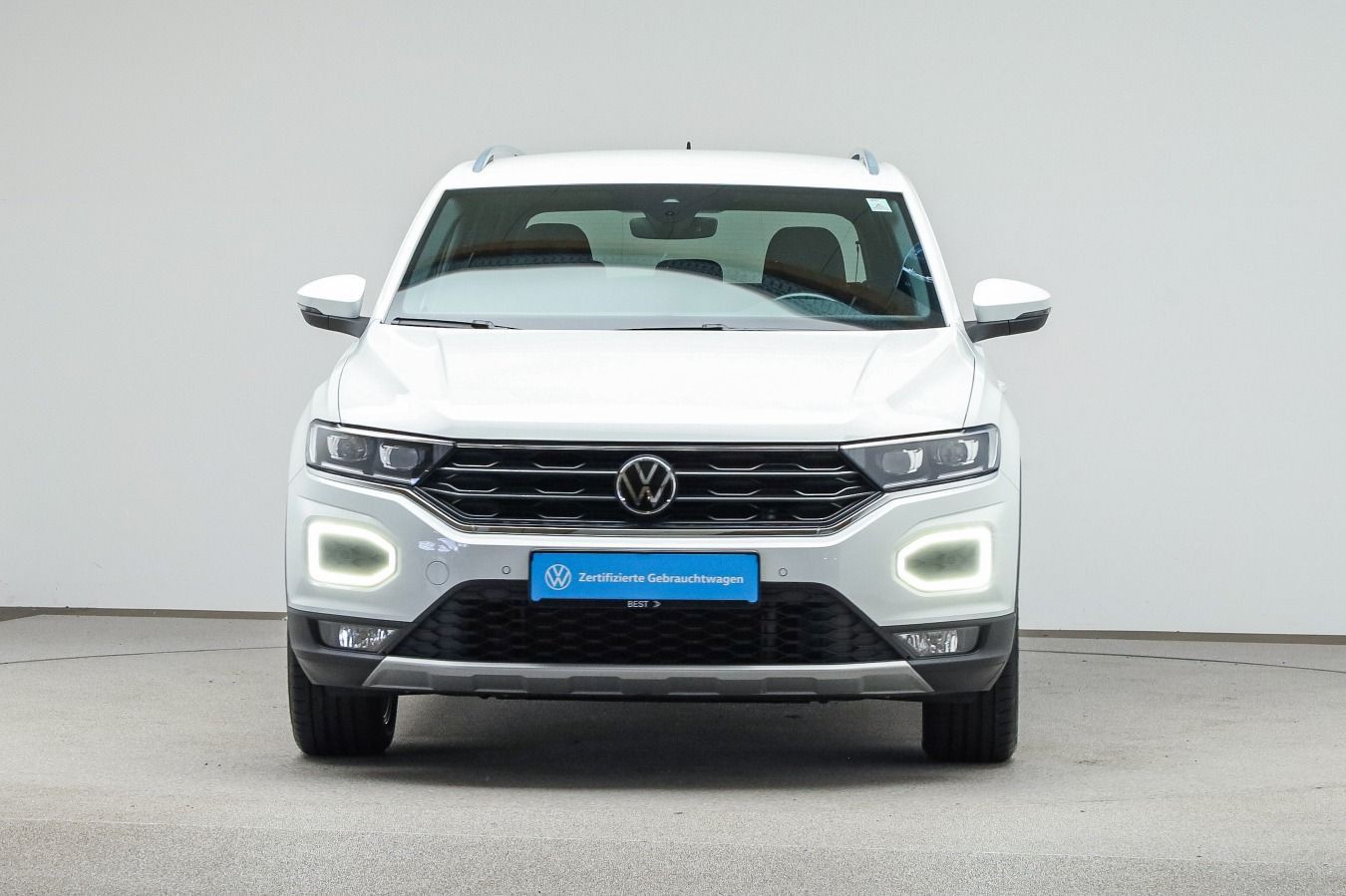 Volkswagen T-Roc 1.5 TSI DSG SPORT - Samsaru's Car Outlet
