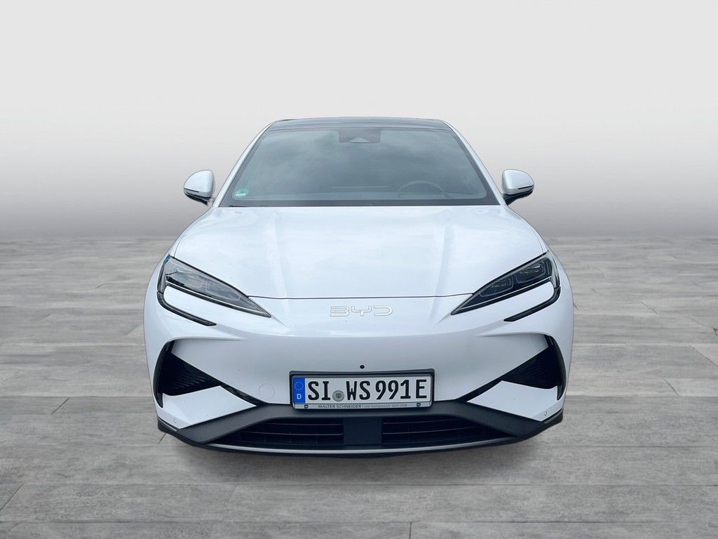 BYD Sealion 7