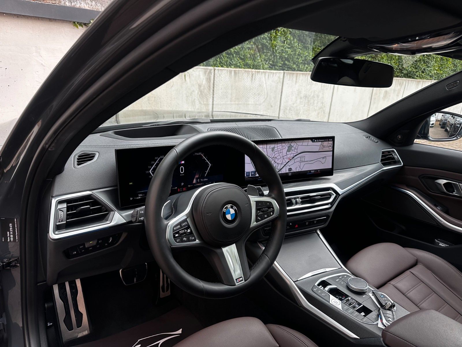 BMW 330d xDrive M Sport PANO*AHK*StandH*H&K*AdapLED