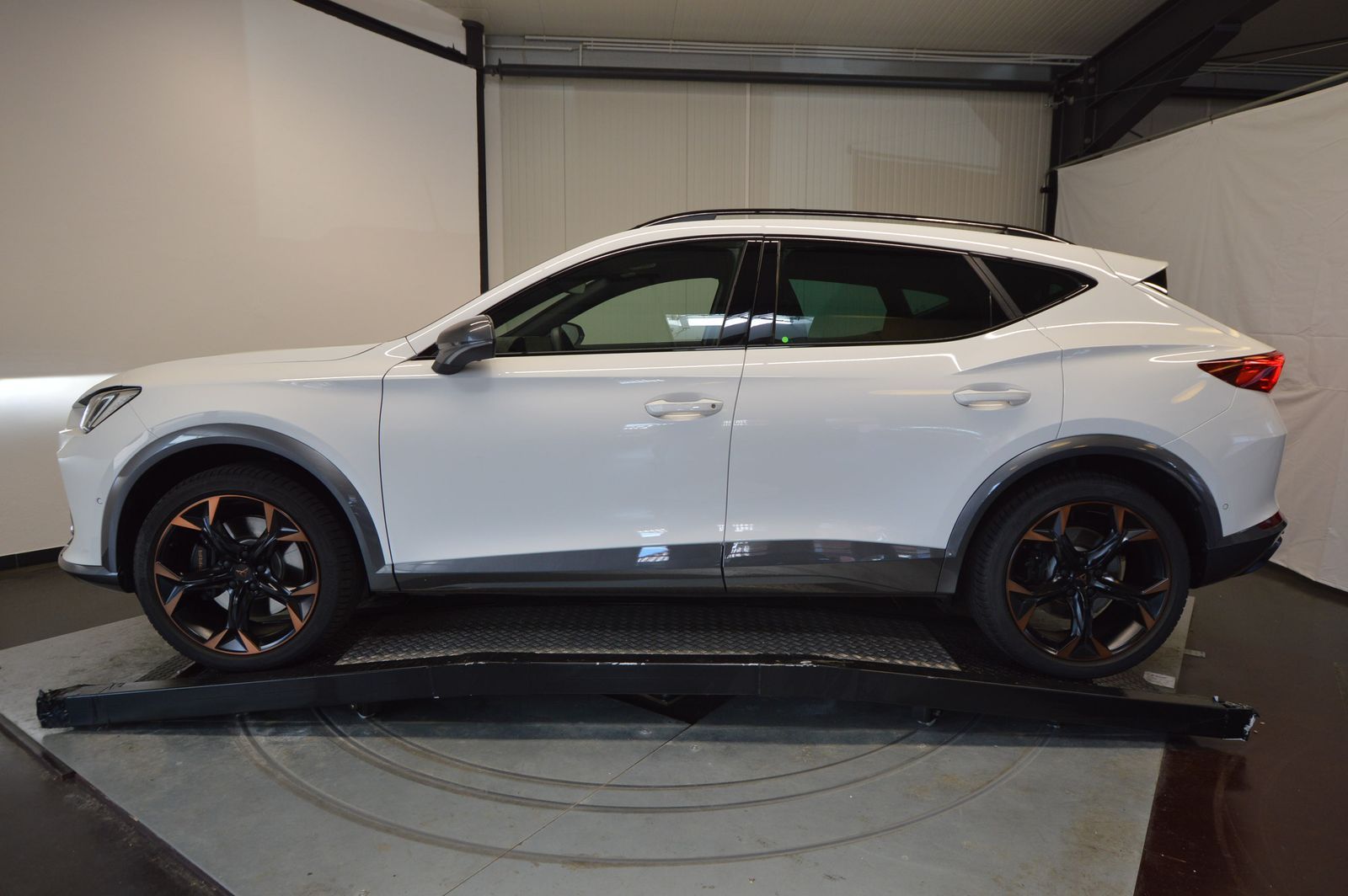 Cupra Formentor VZ 2.0 TSI 4Drive - Samsaru's Car Outlet