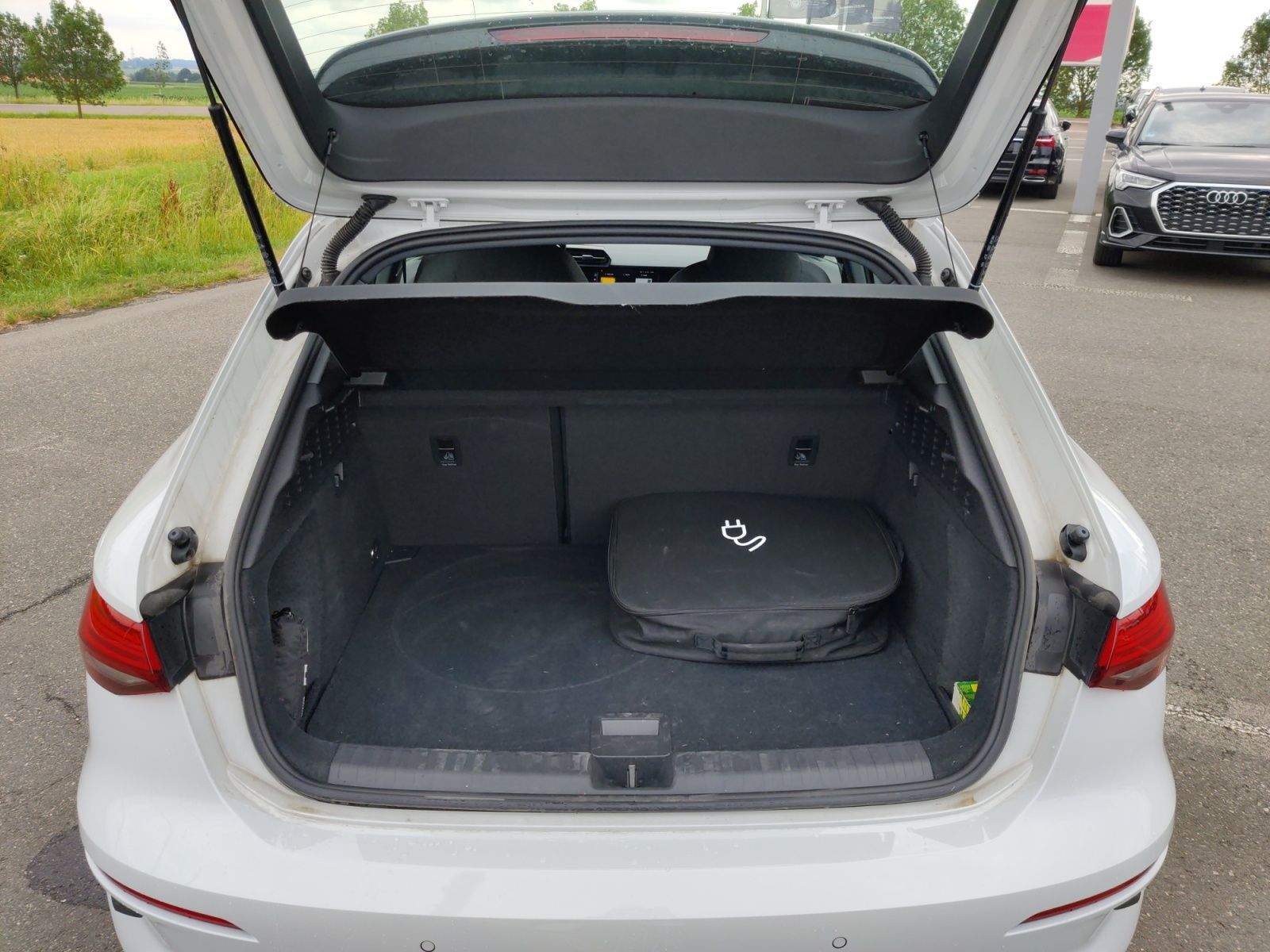 Audi A3 Sportback 40 TFSI e S-Tronic Advanced, LED, C