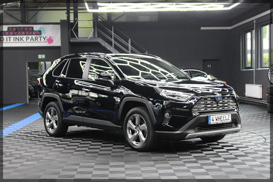 Toyota RAV 4 2.5 Hybrid Lounge AWD - Samsaru's Car Outlet