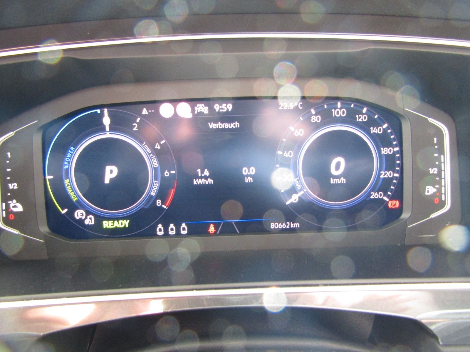 Volkswagen Tiguan 1.4 TSI Life eHybrid Plug-in - Samsaru's Car Outlet