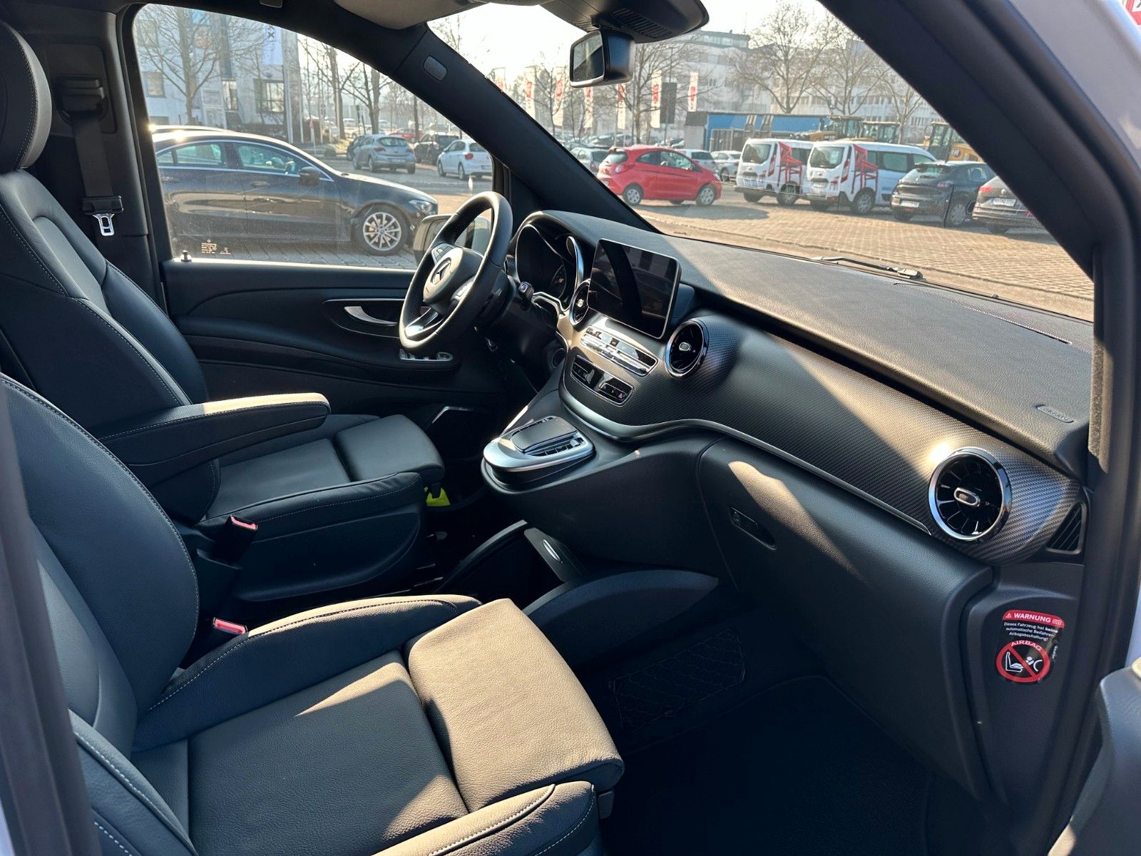 Mercedes-Benz V 220 d - Samsaru's Car Outlet