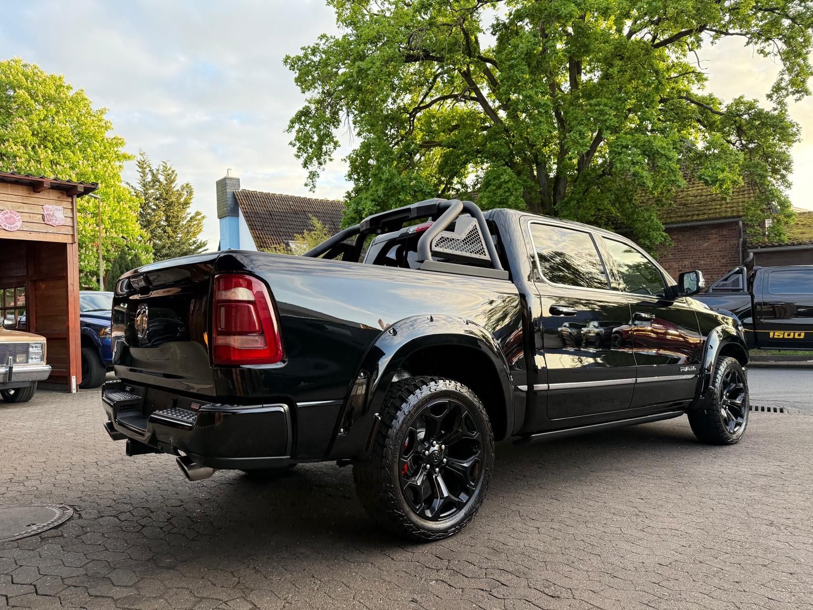 Dodge LIMITED*LUFT*360KAMERA*LPG*OFFROAD*BÜGEL*AHK*NAV