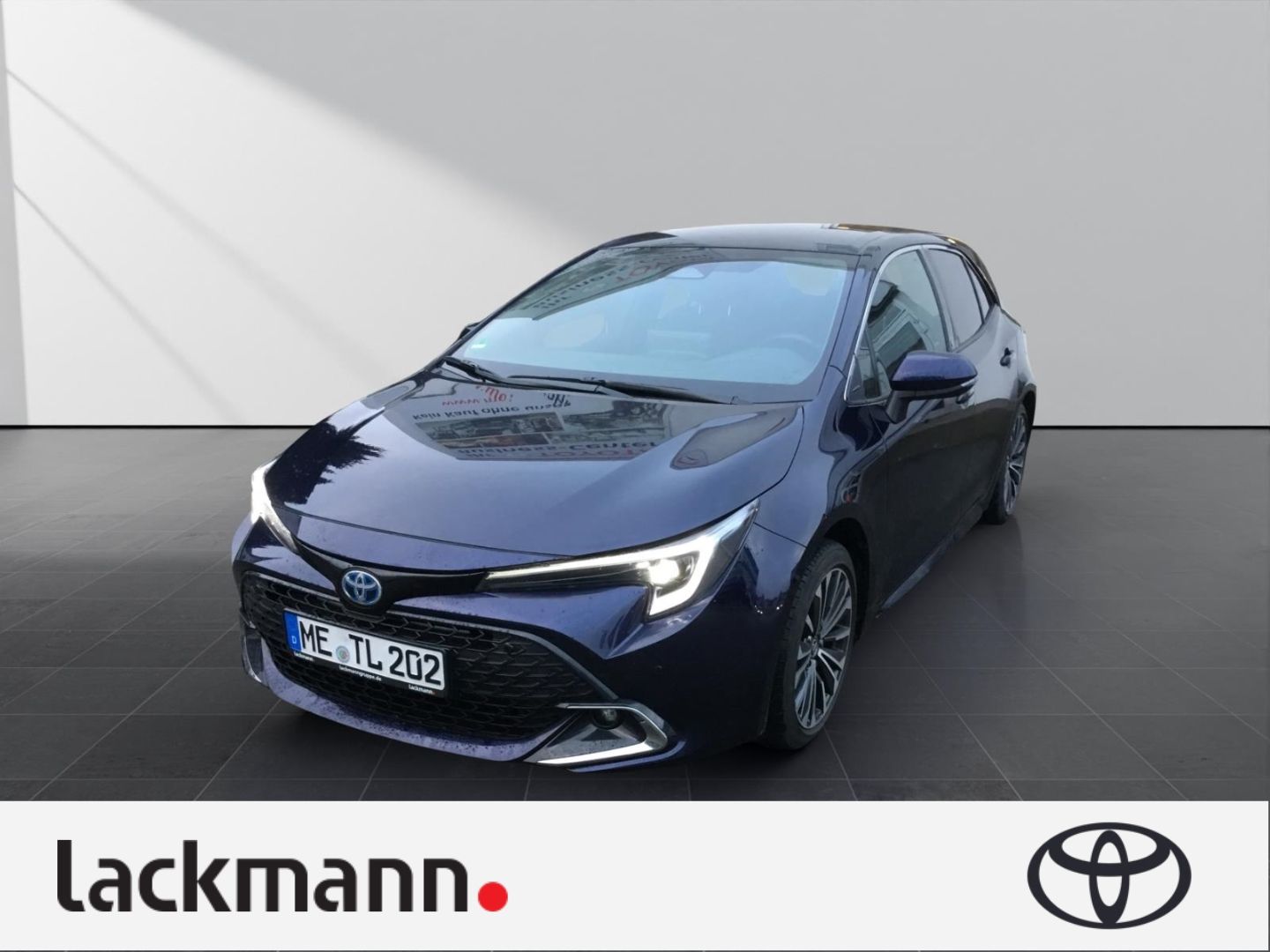 Toyota Corolla 1.8 Hybrid - Samsaru's Car Outlet