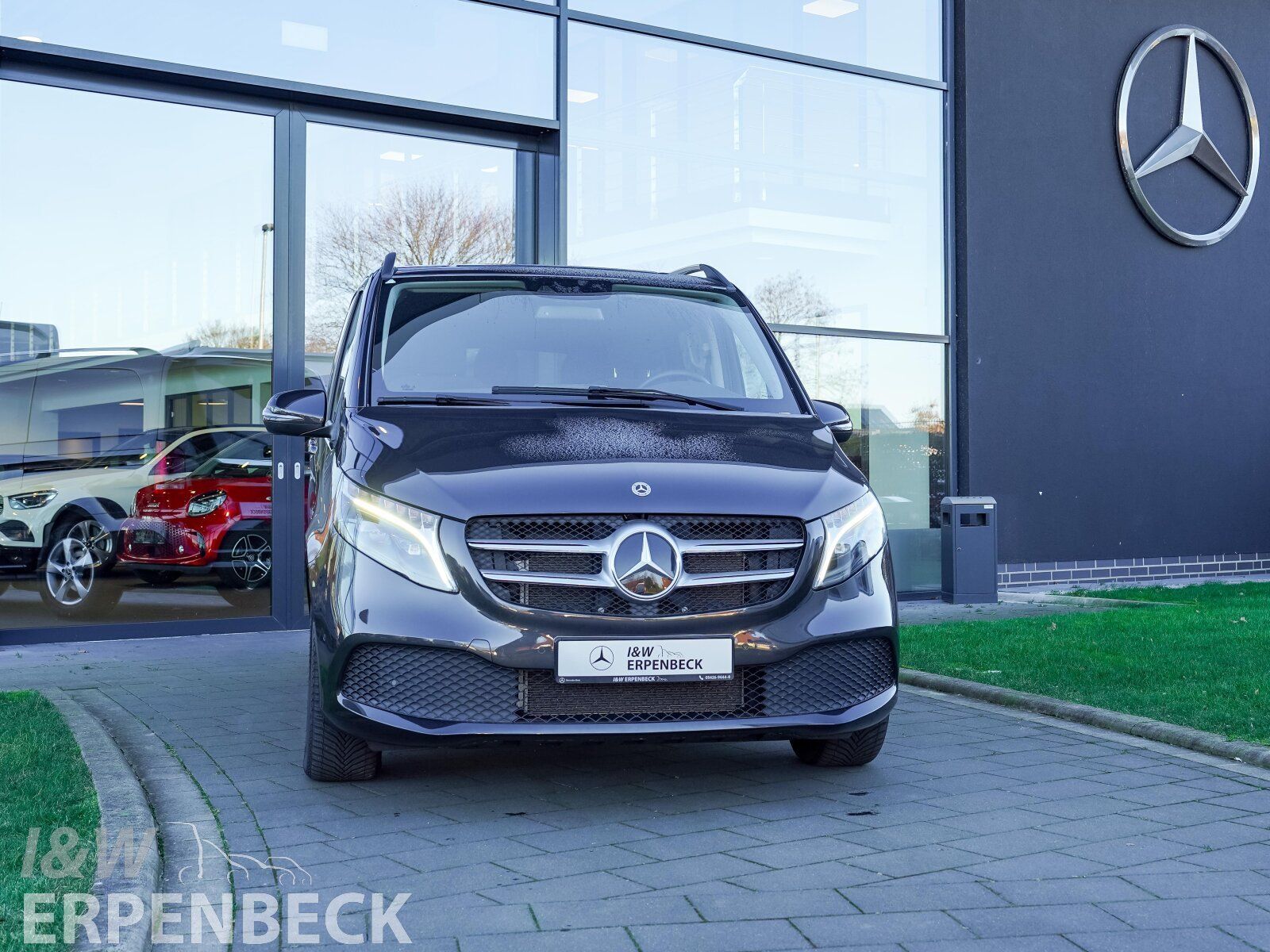 Mercedes-Benz V 300 d EDITION Lang - Samsaru's Car Outlet