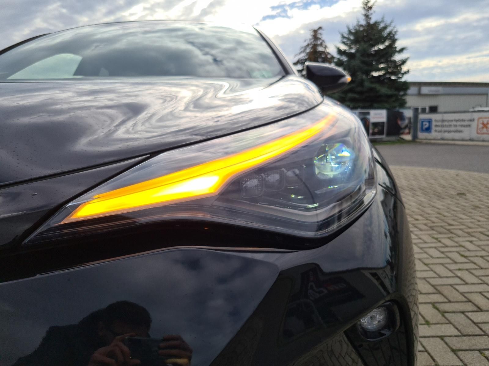 Toyota C-HR Hybrid GR Sport Black Edition - Samsaru's Car Outlet