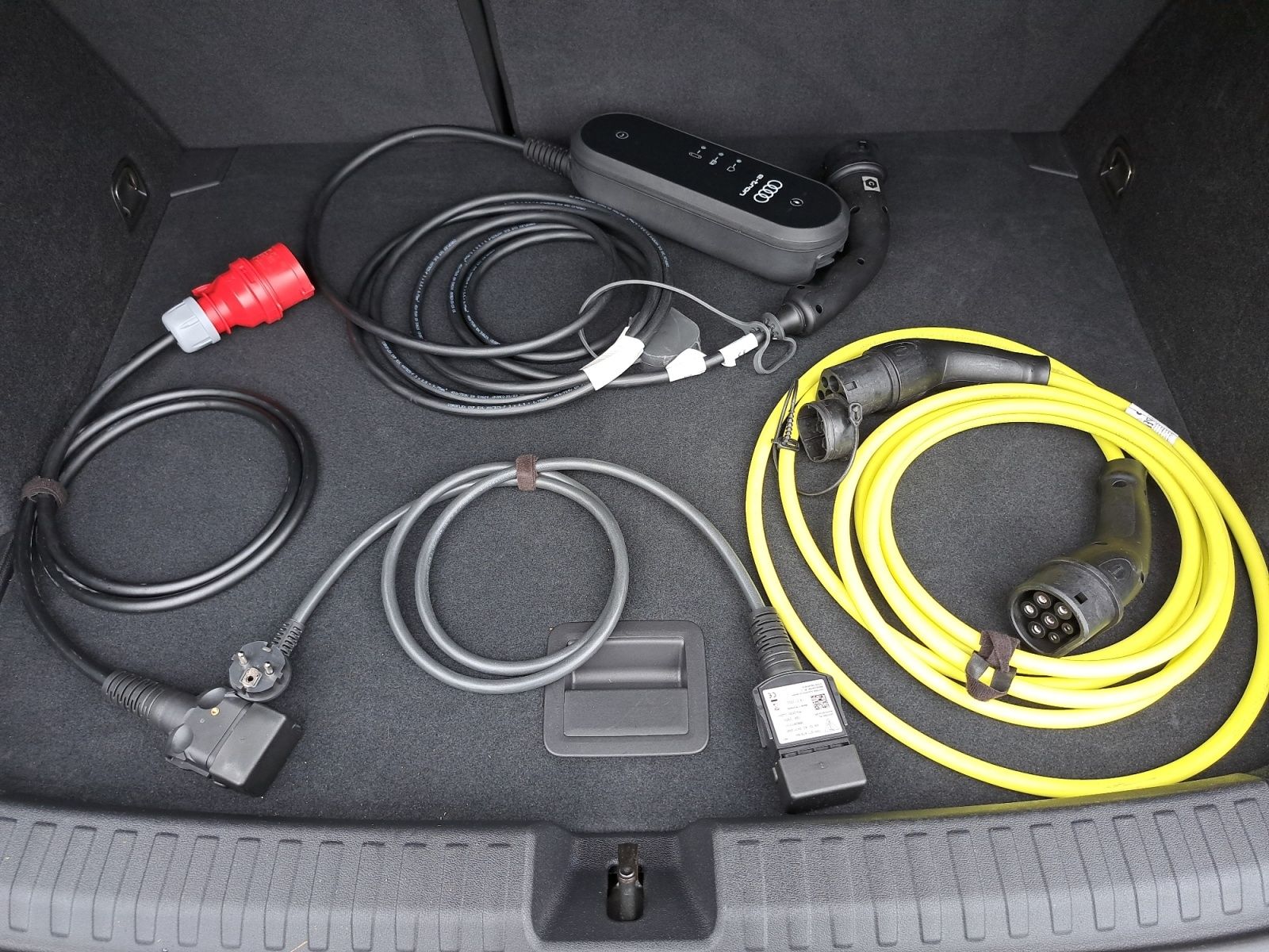 Audi A3 Sportback S line 40 TFSIe S tronic PANO APP K