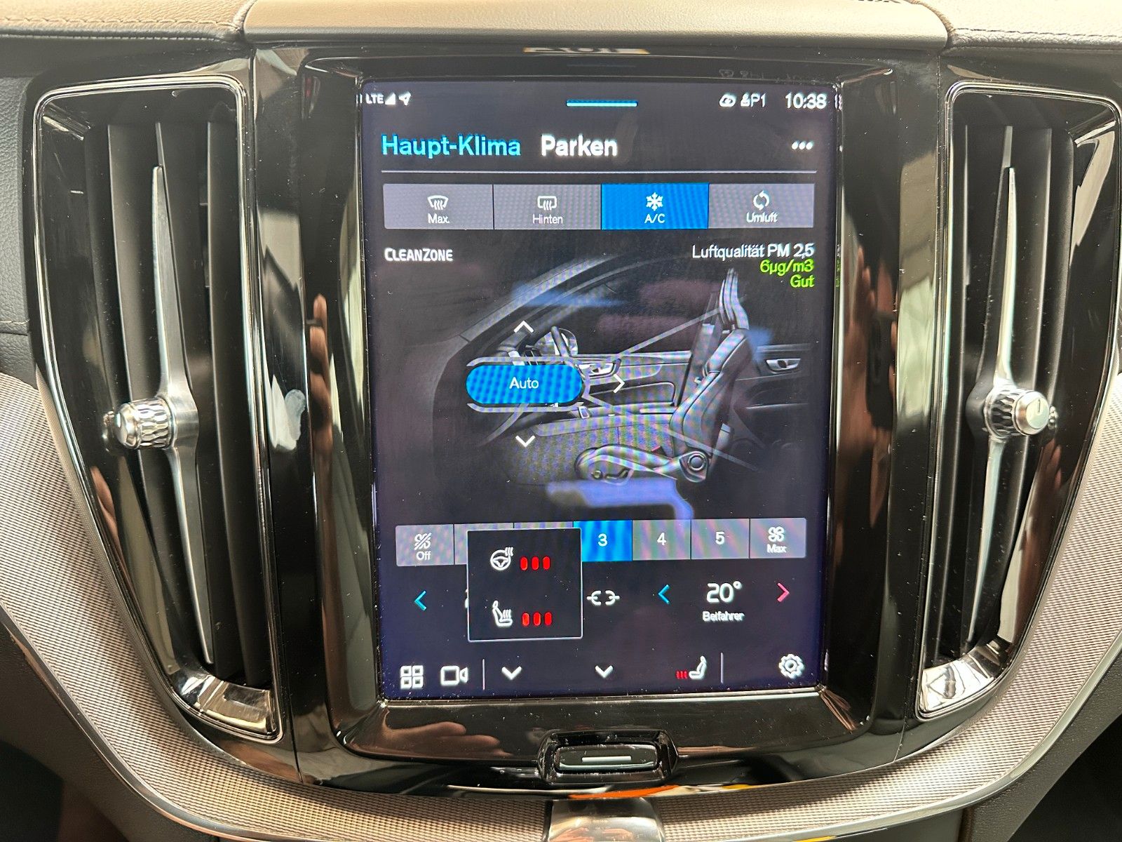 Volvo XC60 T6 PHEV AWD Facelift Inscription Wool Seats