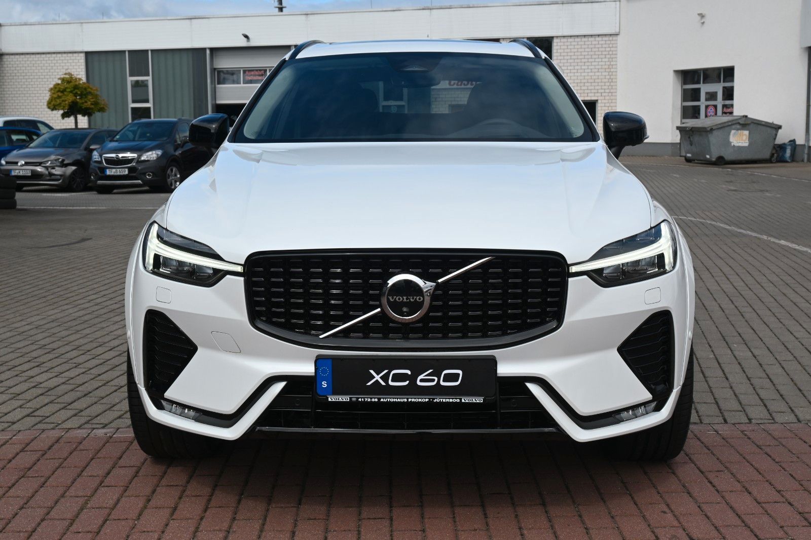 Volvo XC60 B4 D AWD Ultimate Dark*STDHZG*LUFT*360°*ACC
