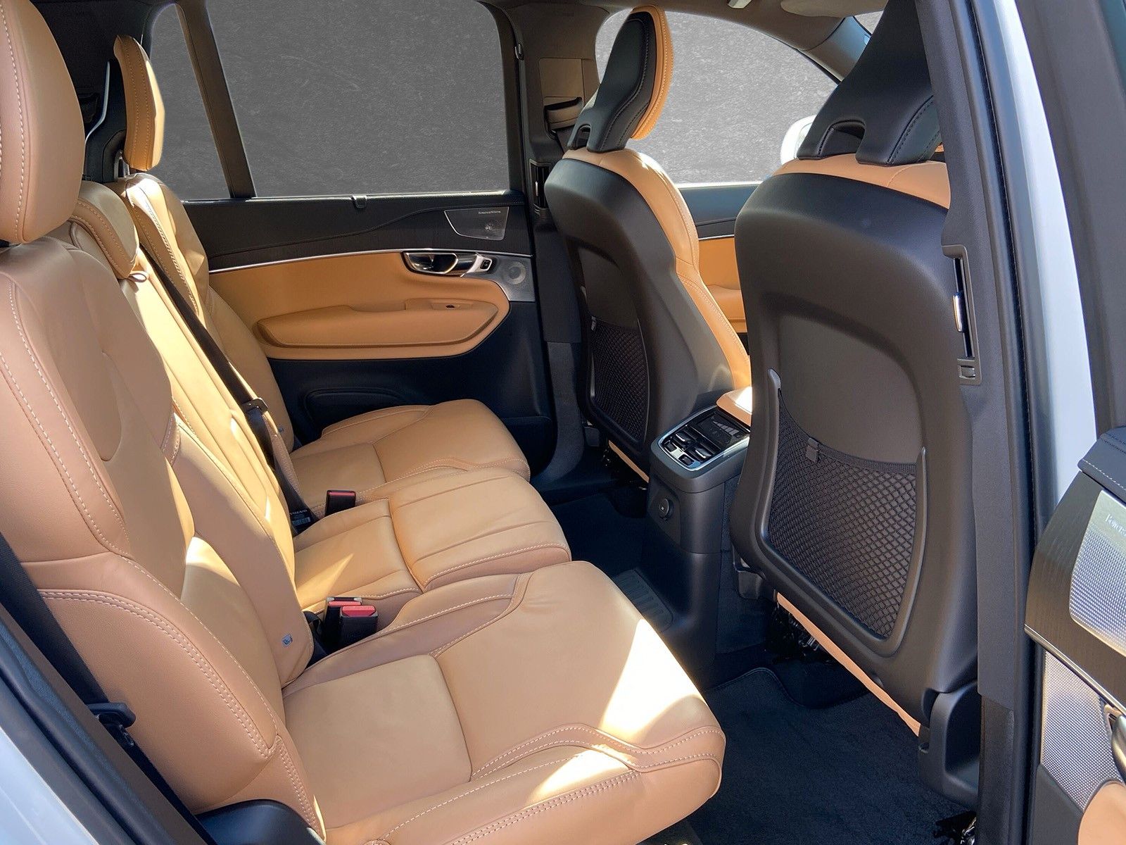 Volvo XC90 T8 AWD Recharge Plus Bright 7-Sitzer AHK