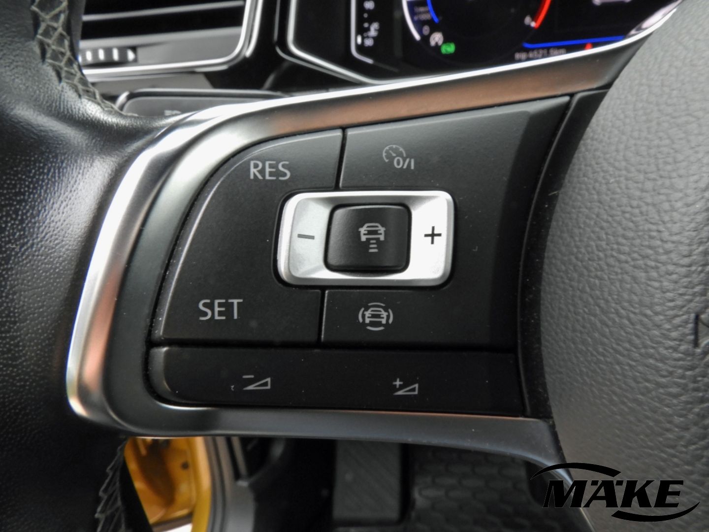 Volkswagen T-Roc Black Style 2.0 TDI DSG - Samsaru's Car Outlet