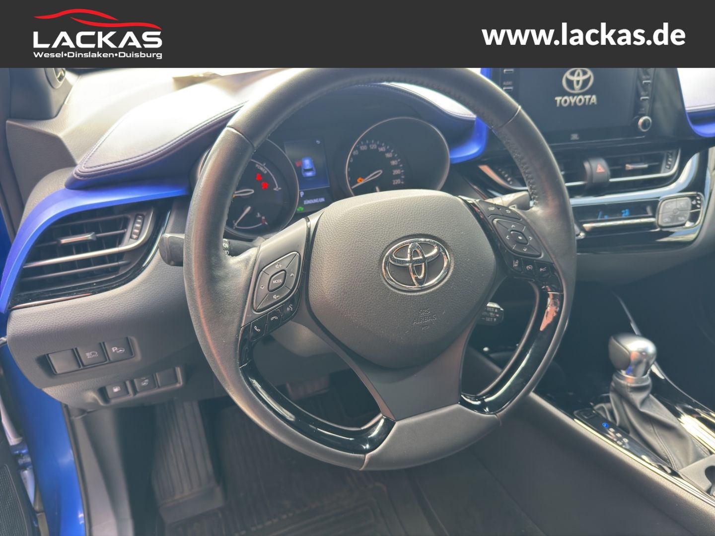 Toyota C-HR Hybrid Style Selection - Samsaru's Car Outlet