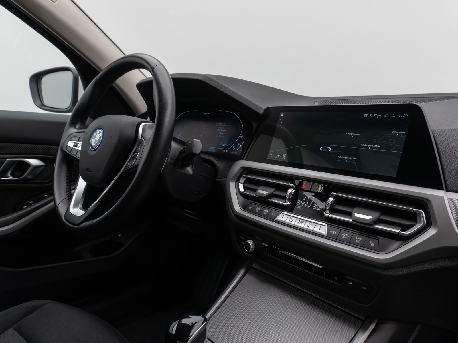 BMW 320e - Samsaru's Car Outlet