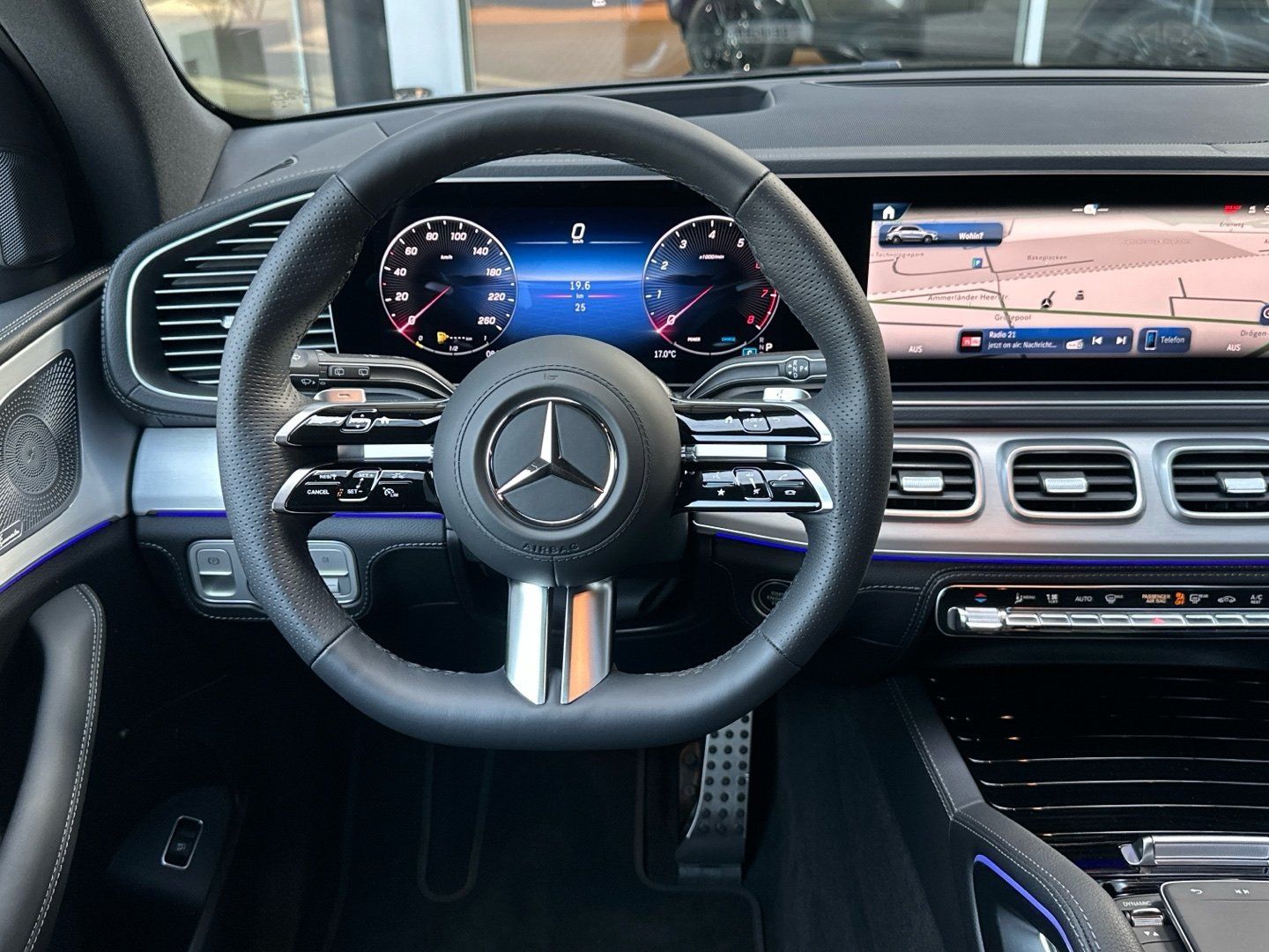 Mercedes-Benz GLE 450 4M AMG Distronic Multibeam-LED Pano AHK