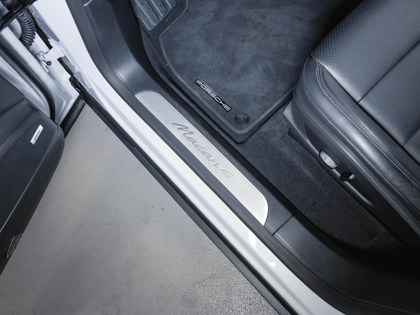 Porsche Macan 4 Electric - Samsaru's Car Outlet