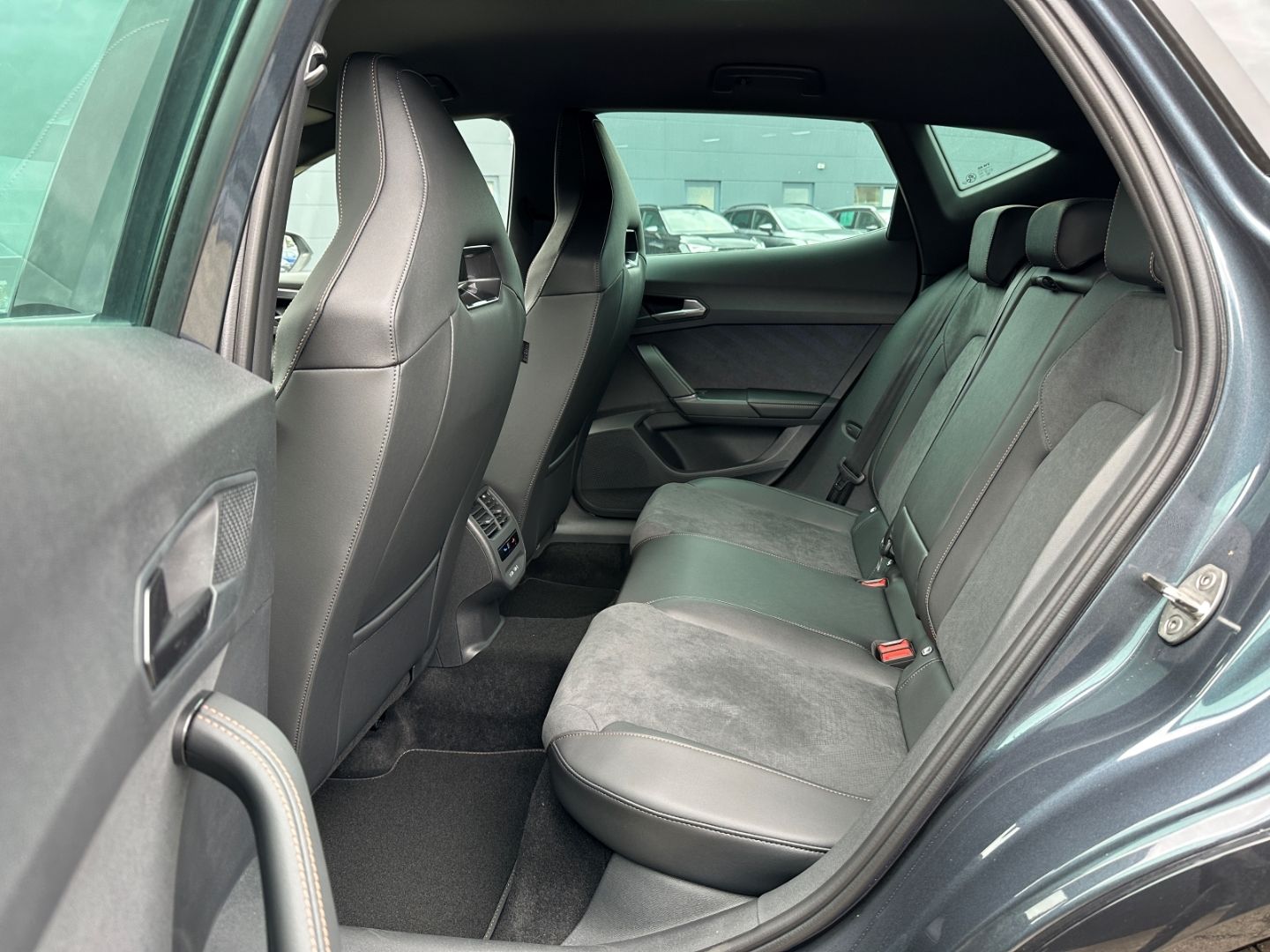 Cupra Formentor 1.5 eTSI DSG - Samsaru's Car Outlet