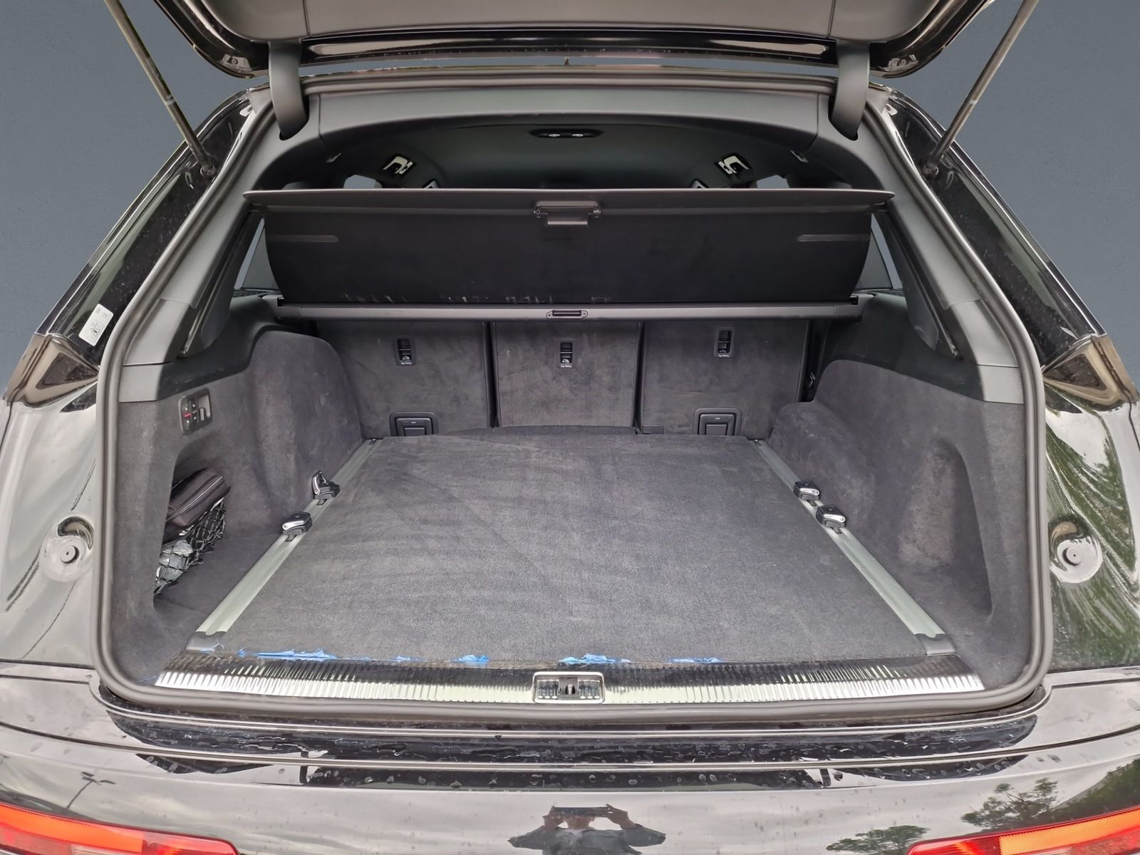 Audi Q7 55 TFSI e qu S line MATRIX Luft AHK HuD 21"