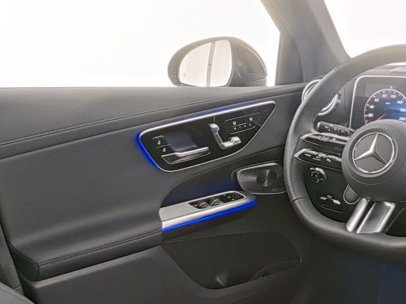 Mercedes-Benz GLC 300d AMG PremiumPlus +Night+StHz+AHK+NP94T€!