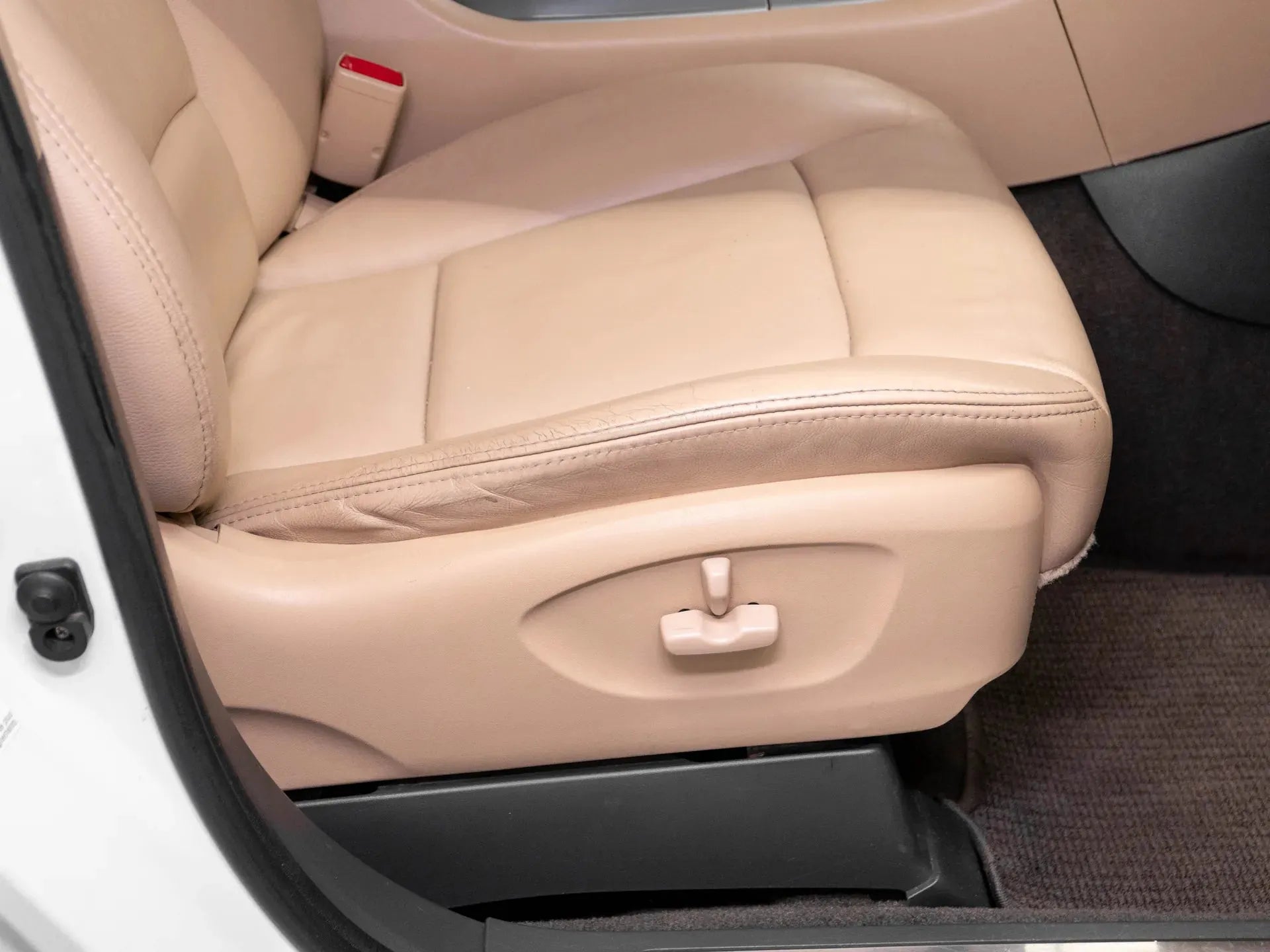Subaru Tribeca 3.6 Benzina 258 CP Alb - Samsaru's Car Outlet