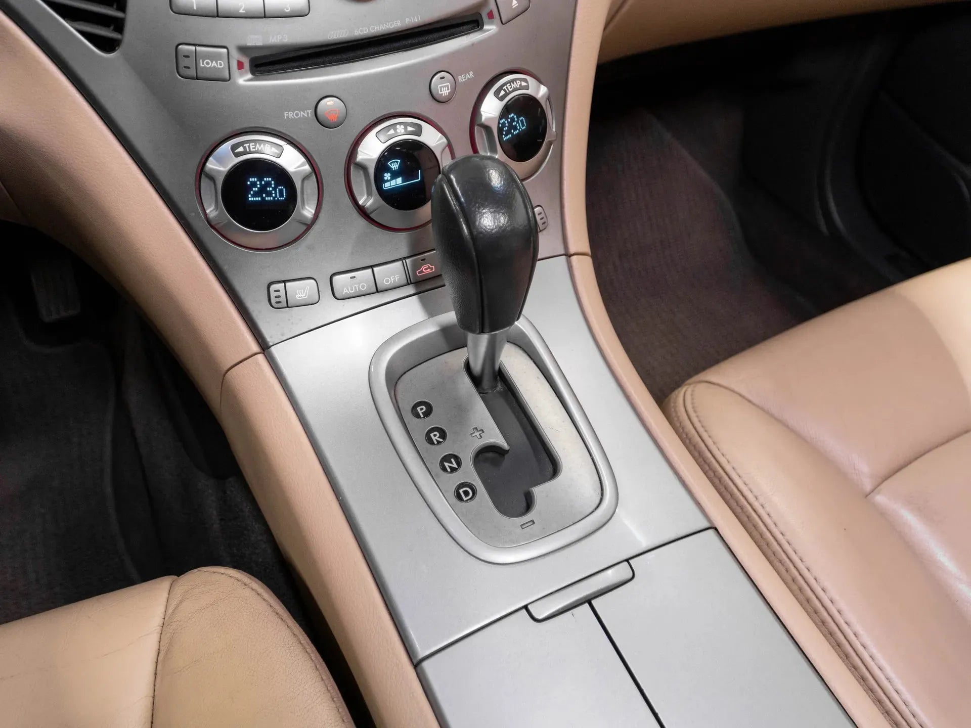 Subaru Tribeca 3.6 Benzina 258 CP Alb - Samsaru's Car Outlet